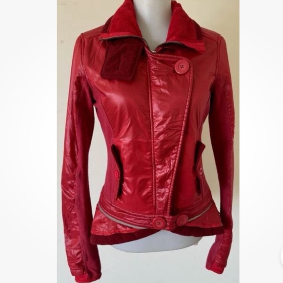 A267 Lululemon Pedal Power Jacket Burgundy Red Wine Sz 4 peplum fleece - Picture 1 of 15